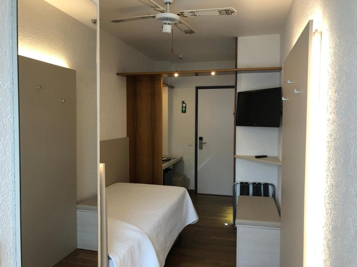 Hotel Campione Bissone Ngoại thất bức ảnh