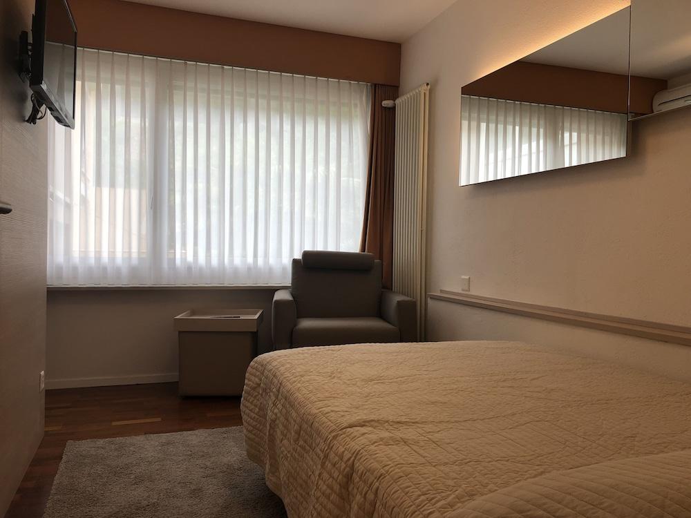 Hotel Campione Bissone Ngoại thất bức ảnh