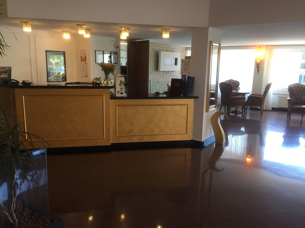 Hotel Campione Bissone Ngoại thất bức ảnh